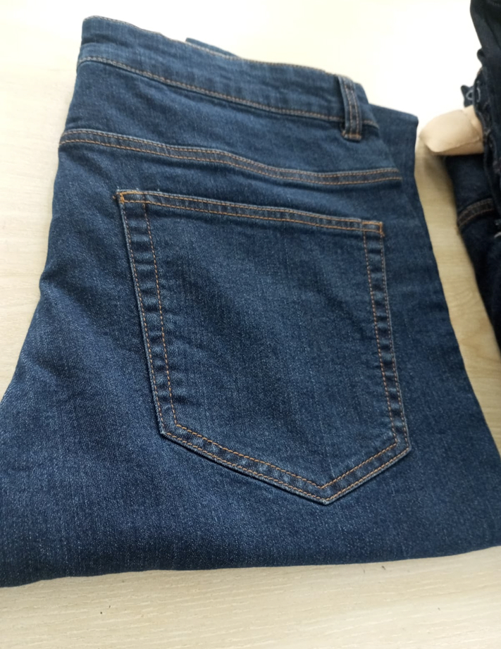 Dark Denim Jeans Pocket Detail